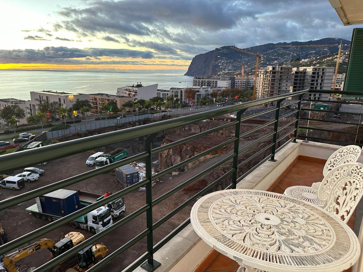 Plaza Near Forum Madeira - Rooms For Rent Funchal  Esterno foto